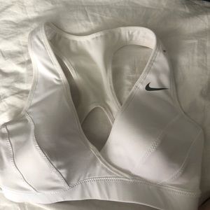 nike sports bra